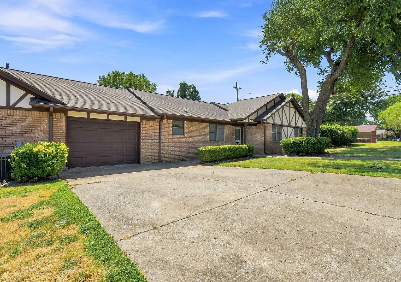 Fully Remodeled 3-Bedroom Home in Broken Arrow! — Photo 2