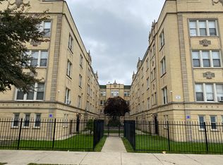 Emerald Apartments, Chicago, IL 60624