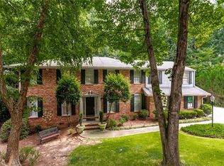 5542 Whitewood Ct, Dunwoody, GA 30338