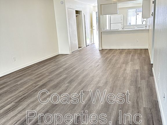 3rd image of 342 Juniper Ave #15