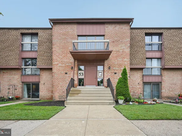 53304 Delaire Landing Rd #304-00, Philadelphia, PA 19114
