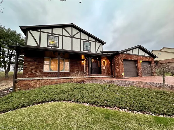 4515 Saint Andrews Dr, Steubenville, OH 43953