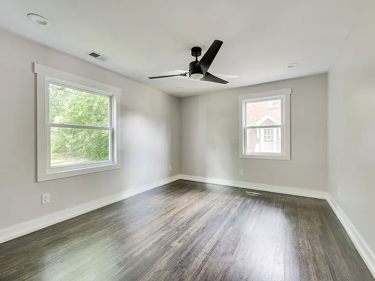 1421 Janie Ave — Photo 26