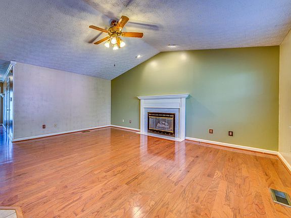 2nd image of 4644 Twin Pines Dr