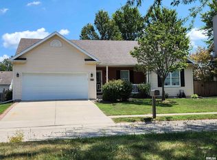 62 Ronanderson, New Berlin, IL 62670