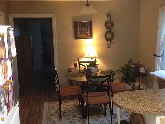 4th image of 502 Barger St