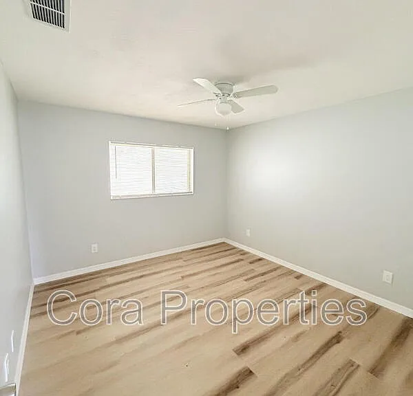 825 Avenue Y NW — Photo 20