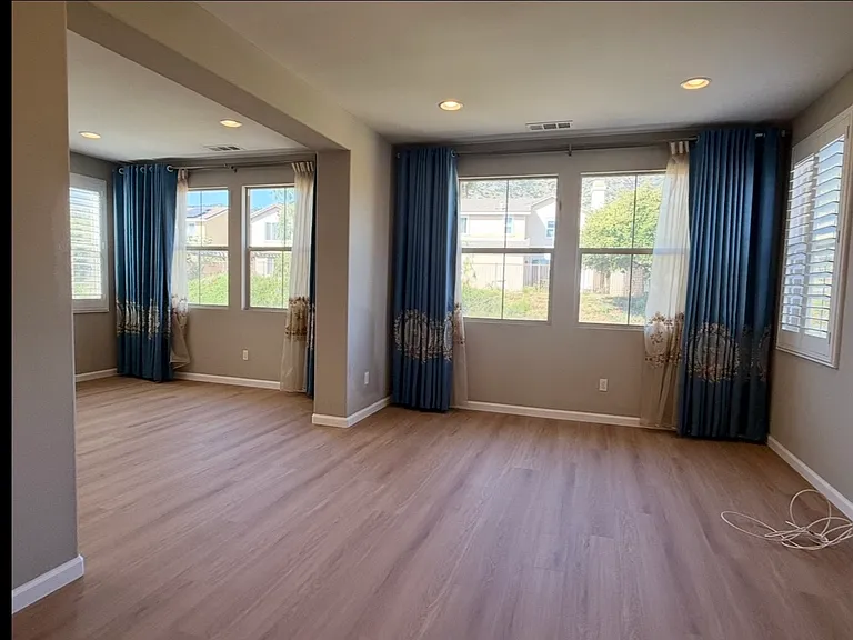 667 E Desert Willow Rd — Photo 45