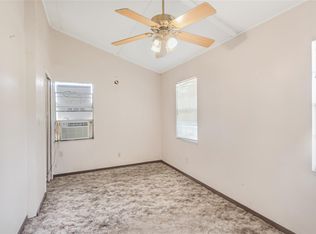 103 Leaning Oaks St, Somerville, TX 77879
