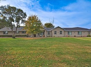 10180 Collings Rd, Wilton, CA 95693
