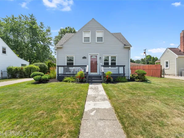 34983 Marquette St E, Westland, MI 48185