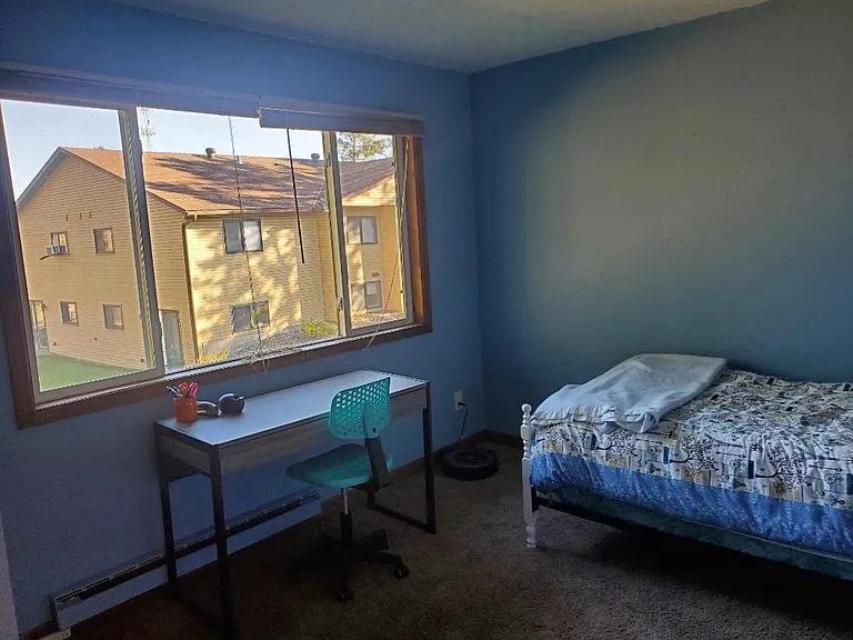 1515 Pinewood Ln #2 — Photo 11