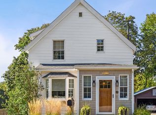 27 Minerva St, Swampscott, MA 01907