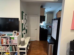 4816 W Hutchinson St APT 4A, Chicago, IL 60641