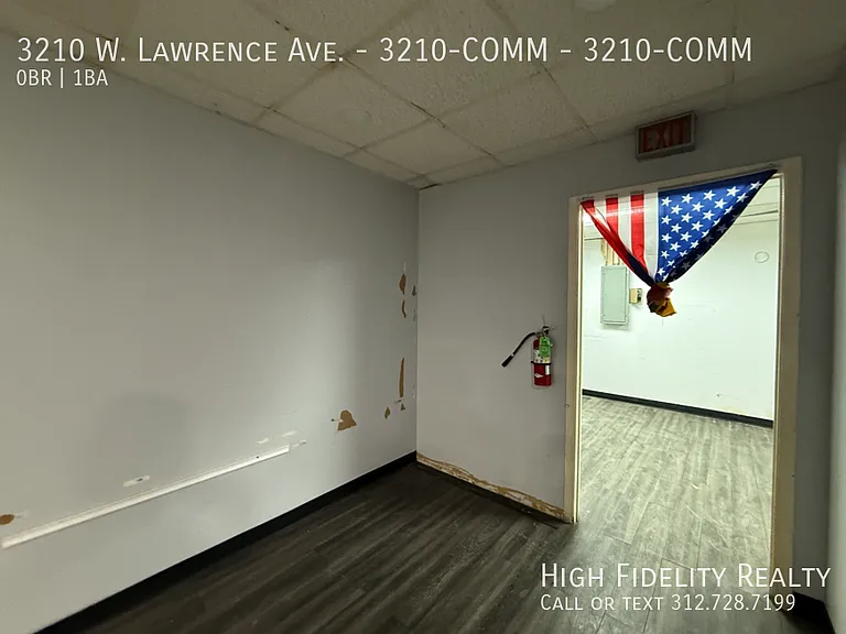 3210 W Lawrence Ave #3210-COMM — Photo 3