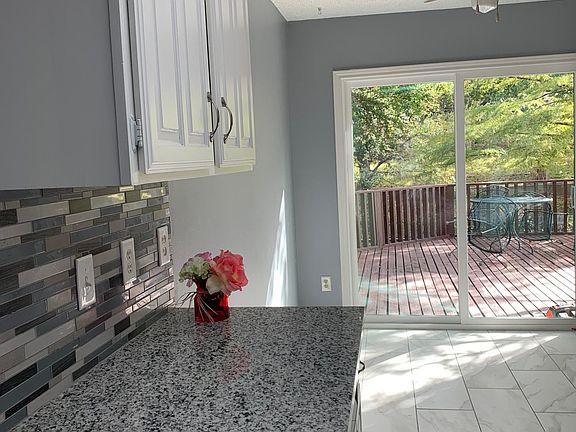 2nd image of 613 Dunaway Dr