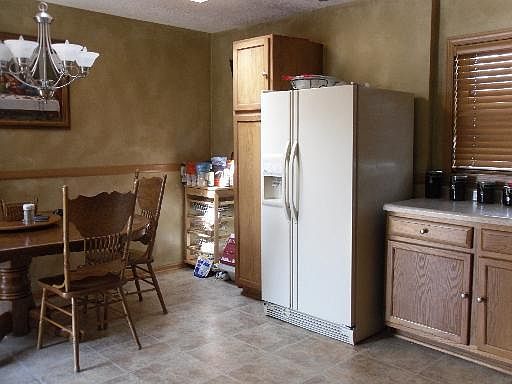 2nd image of 818 Laurel Ave