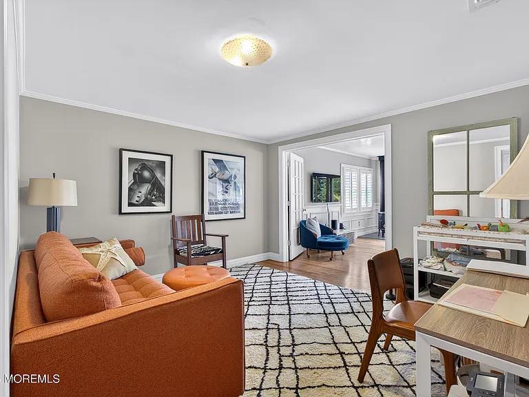 20 Bayonne Ave — Photo 12