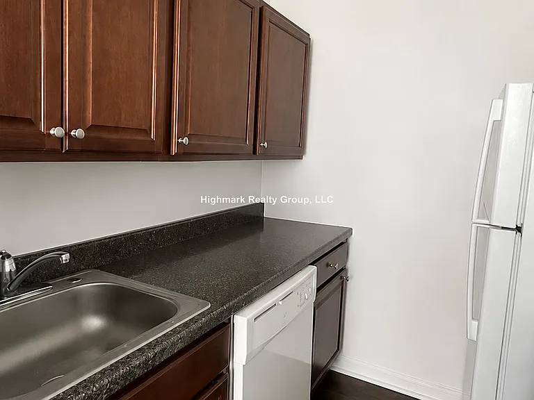 4866 N Magnolia Ave #209N — Photo 2