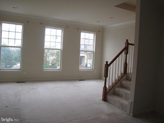 4th image of 8121 Dove Cottage Ct