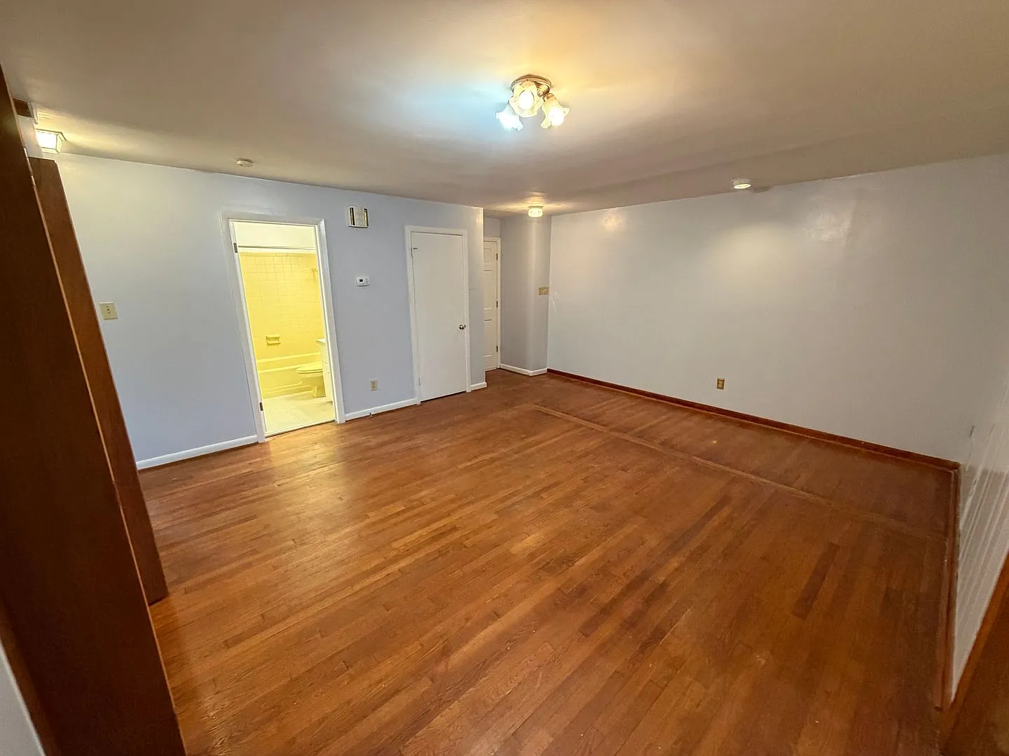 5300 W. Franklin Street — Photo 4