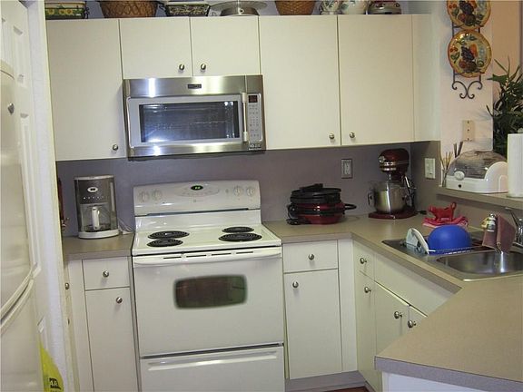 4th image of 5717 Tuscany Terrace #5717