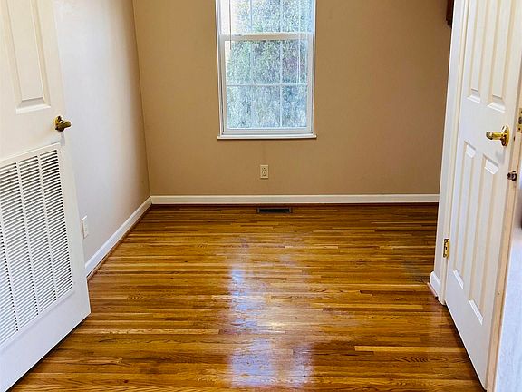 5th image of 5055 McCormack Dr