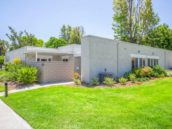 2372 Via Mariposa W Unit B, Laguna Woods, CA 92637