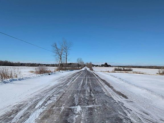 5th image of W7518 Old Airport Rd