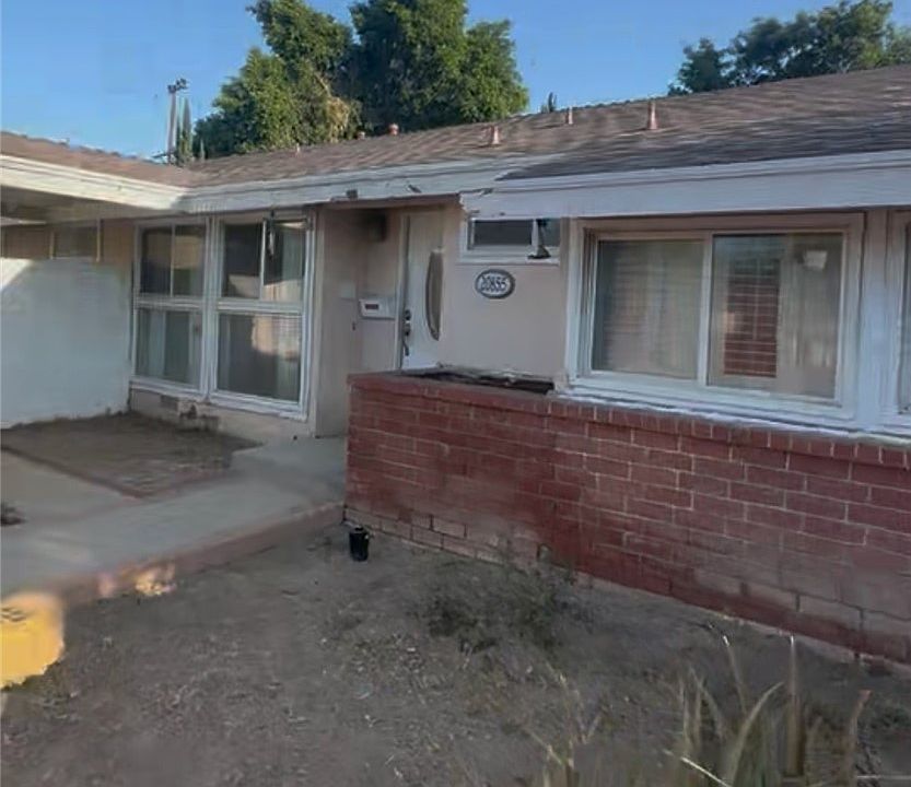 1st image of 20855 Baltar St