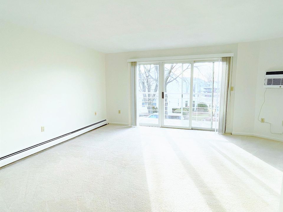 1st image of 410 Washington St #42T