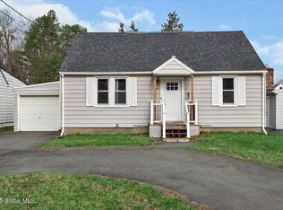 869 Kings Rd, Schenectady, NY 12303