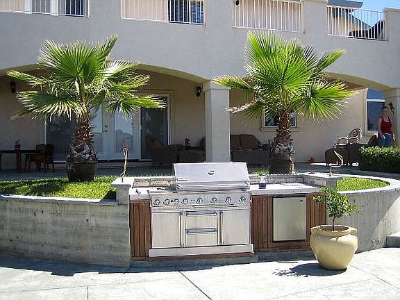 Built in BBQ kitchen