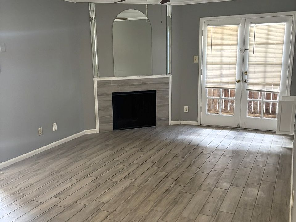 1st image of 14600 Fonmeadow Dr APT 100