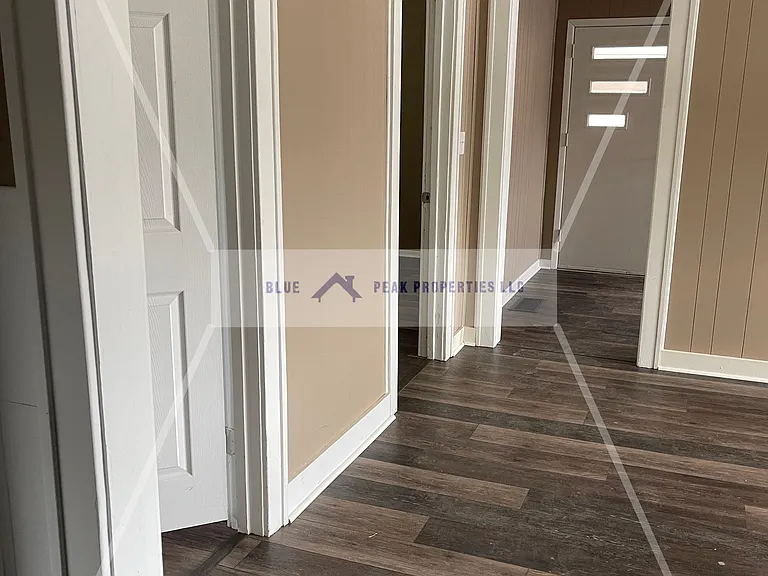 717 N River Ave — Photo 8