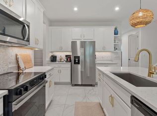 7274 Lenora Ln, Lake Worth, FL 33467