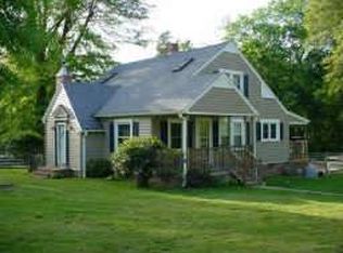 949 Oxford Rd, Roxboro, NC 27573