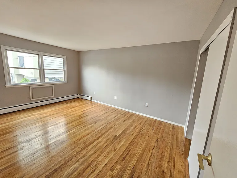 826 Jersey Ave #T1 — Photo 10