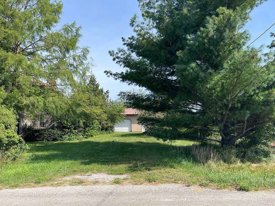 1654 E 2400 North Rd, Watseka, IL 60970 Zillow