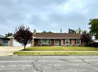 852 Kent Dr, Claremont, CA 91711