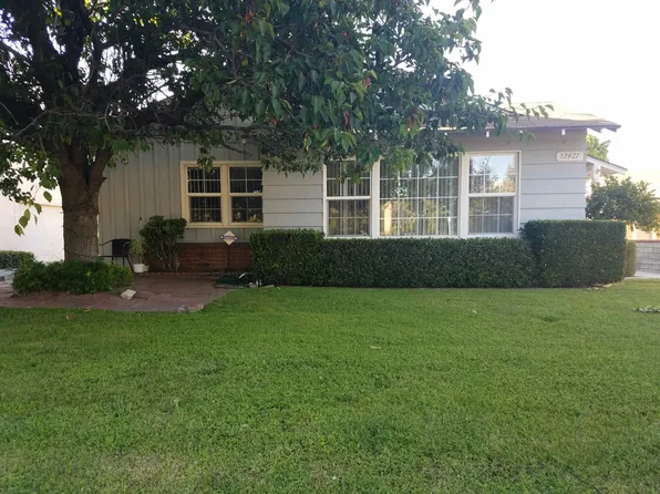 12427 Chandler Boulevard