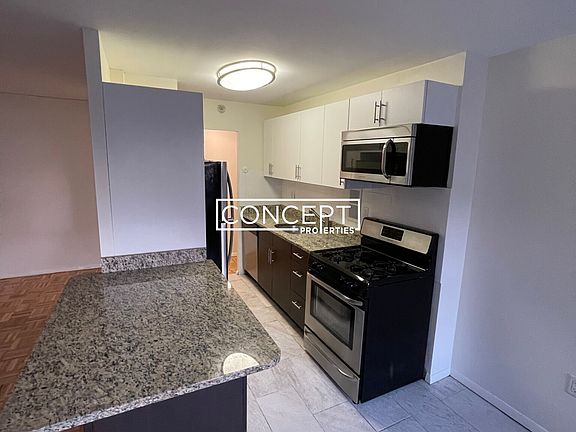 2nd image of 135 Freeman St #620
