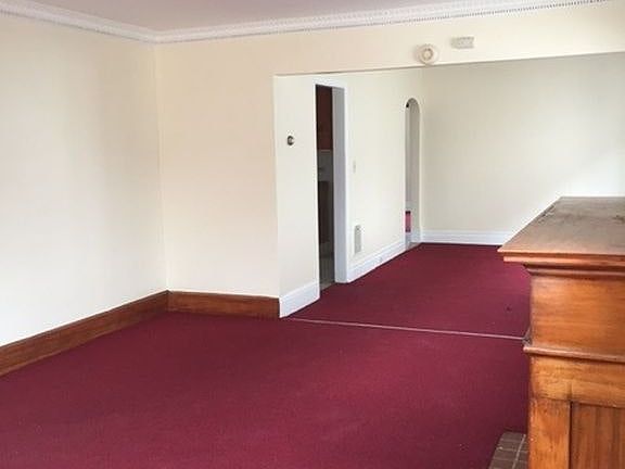 3rd image of 606 Lasalle Ave #1