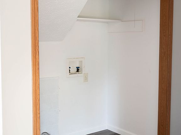 3rd image of 14 Westview Cir #14