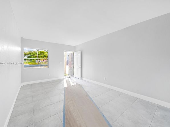 miami-florida-43808837 picture