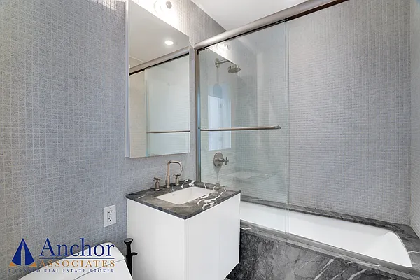 Rented by Anchor Associates | media 7