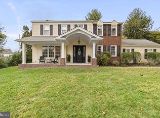 10 Fox Chase Cir, Newtown Square, PA 19073