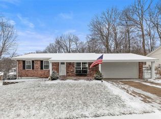 642 Clear Creek Ct, Ballwin, MO