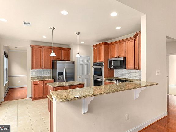 5th image of 114 Widgeon Way