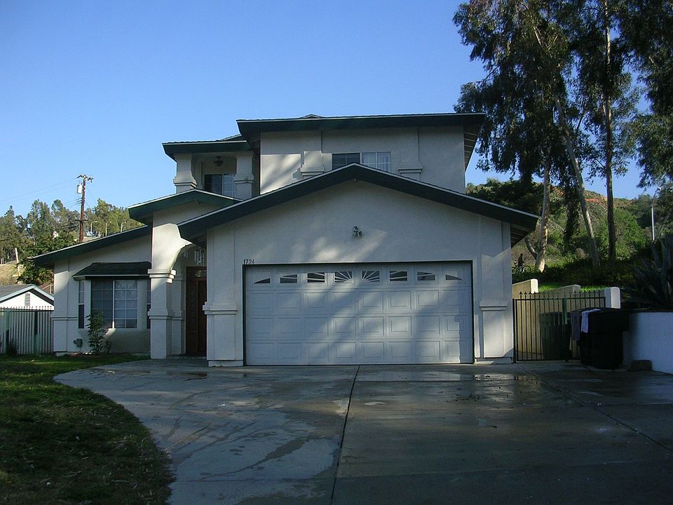 1st image of 1724 Newcrest Dr